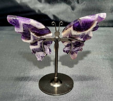 Load image into Gallery viewer, Chevron Amethyst Carved Wing Butterfly 0409