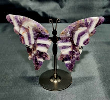 Load image into Gallery viewer, Chevron Amethyst Carved Wing Butterfly 0408