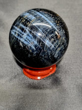 Load image into Gallery viewer, Hawkseye Tiger's eye (blue) Sphere 0158
