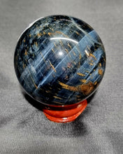Load image into Gallery viewer, Hawkseye Tiger's eye (blue) Sphere 0159
